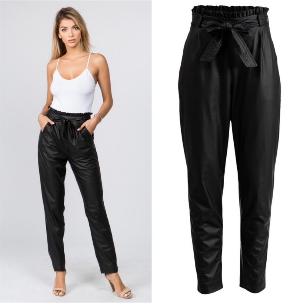 Leather L👀k Pants. 🤩